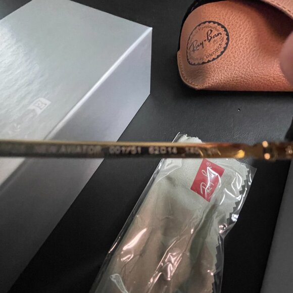 Ray Ban Aviator Sunglasses - Picture 2 of 8